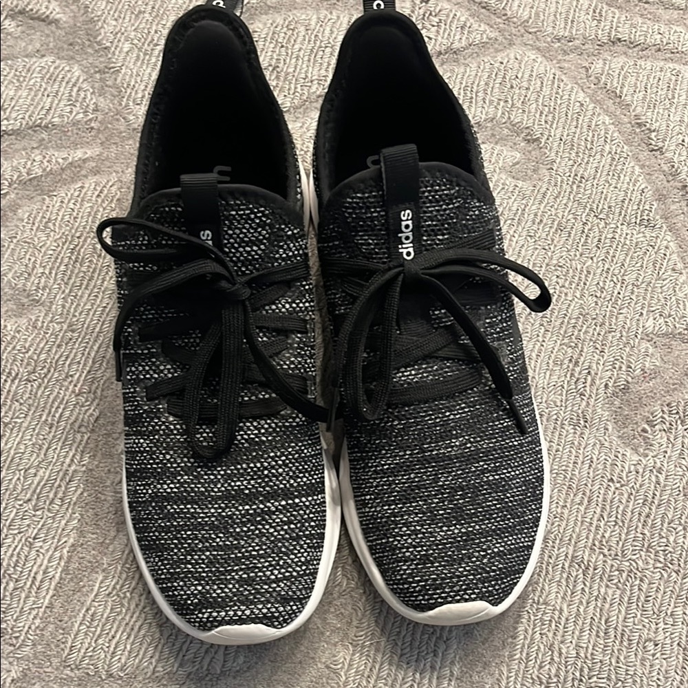 Adidas Women's Black and White Knit Cloudfoam Super Sneakers Sz 9